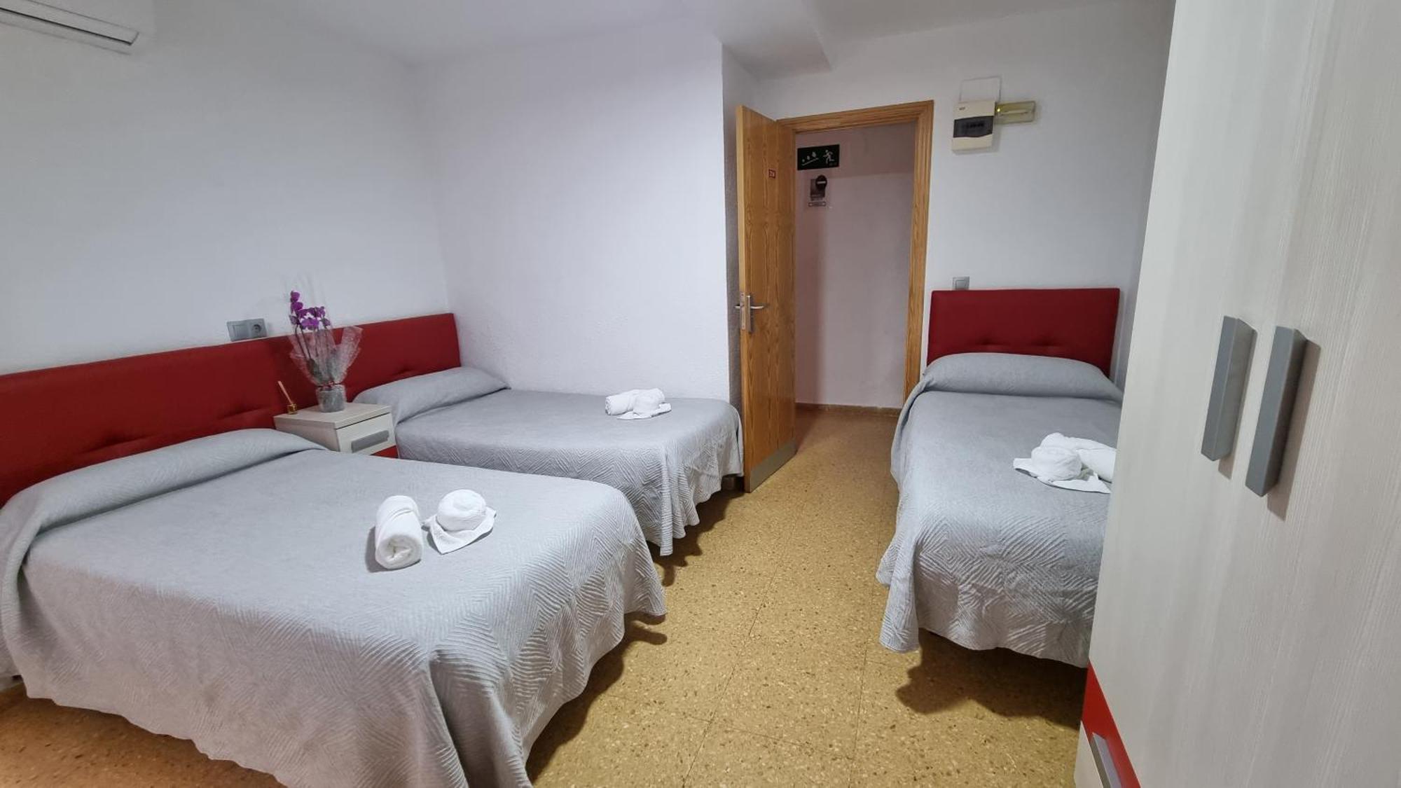 Pension Colon Сан-Хуан-де-Аликанте Экстерьер фото