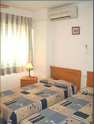 Pension Colon Сан-Хуан-де-Аликанте Экстерьер фото
